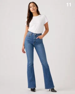 Levi's Women's 725 High Rise Bootcut Jeans