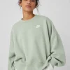 Nike Women's Sportswear Phoenix Fleece Oversized Crewneck Sweatshirt