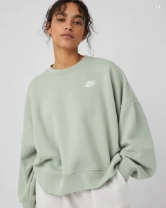 Nike Women's Sportswear Phoenix Fleece Oversized Crewneck Sweatshirt